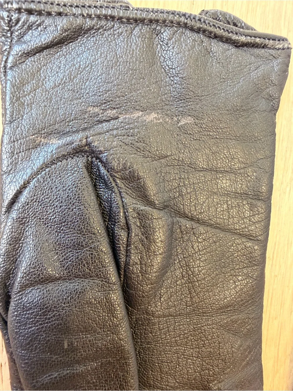 Women’s Black Leather Gloves
